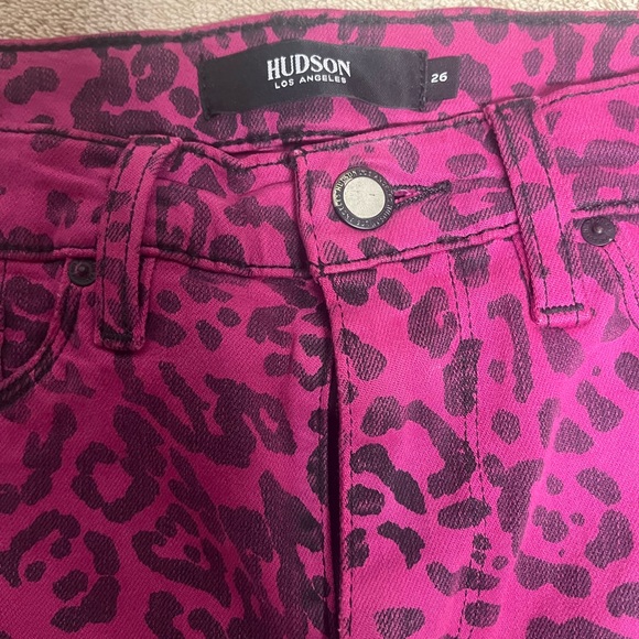 Hudson Pink Leopard Print Skinny Jeans - Picture 1 of 3